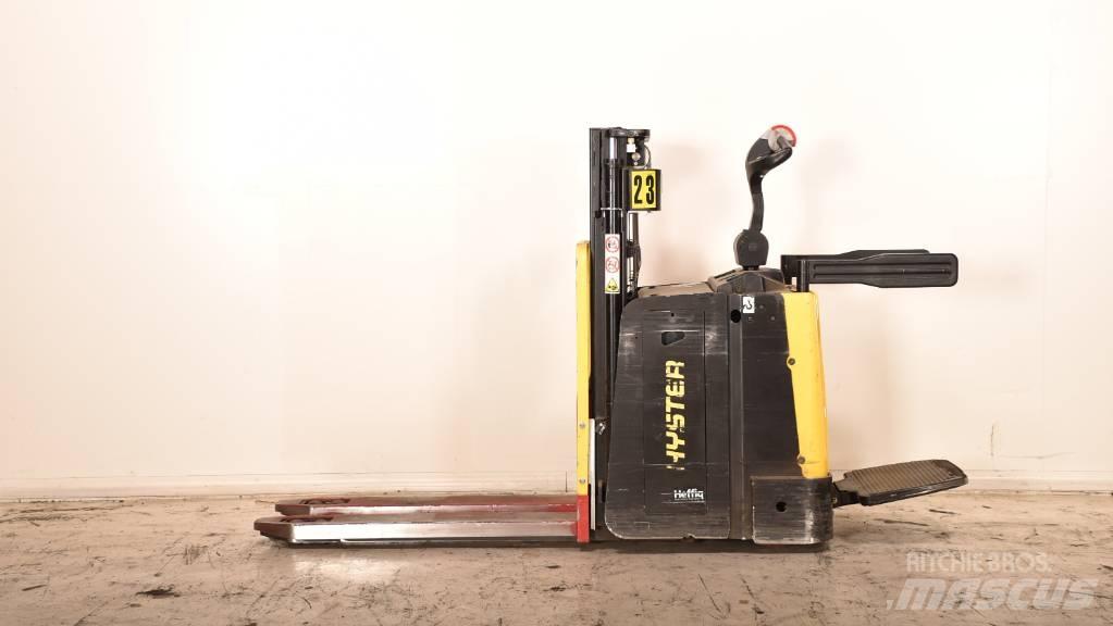 Hyster P2.0SD 电动搬运车