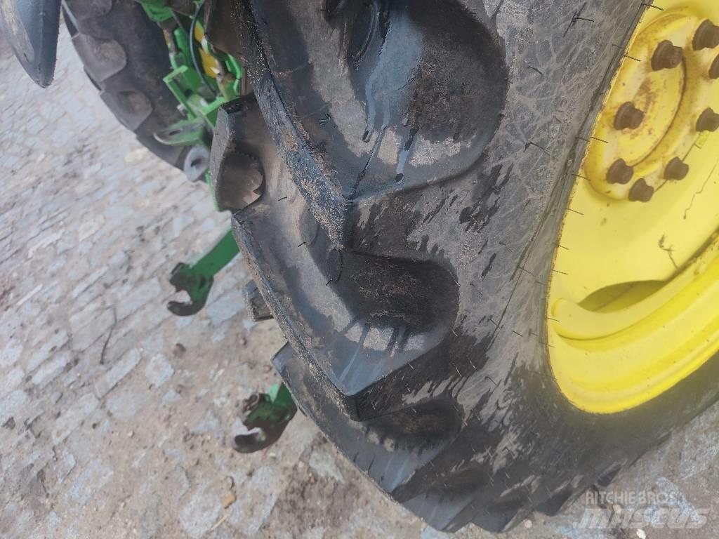 John Deere 6420 拖拉机/农用车