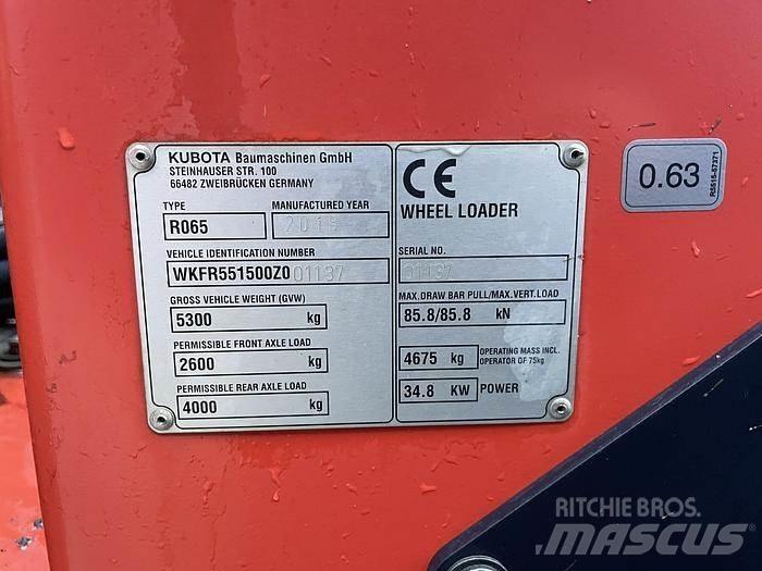 Kubota R065 轮式装载机