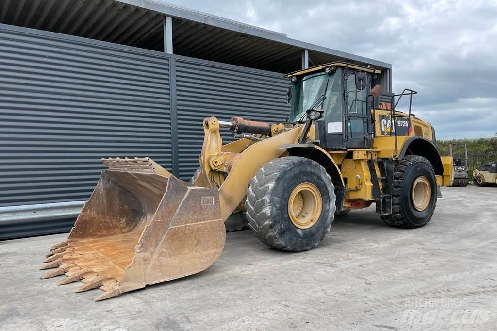 CAT 972M 轮式装载机