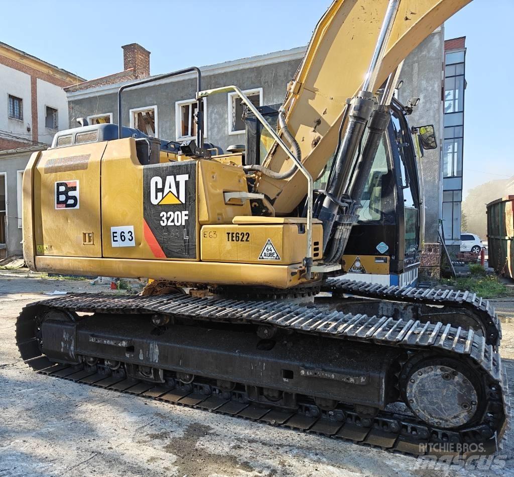 CAT 320F 履带挖掘机