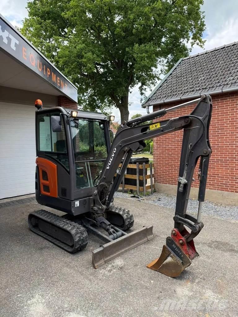 Volvo EC 18 D 小型挖掘机
