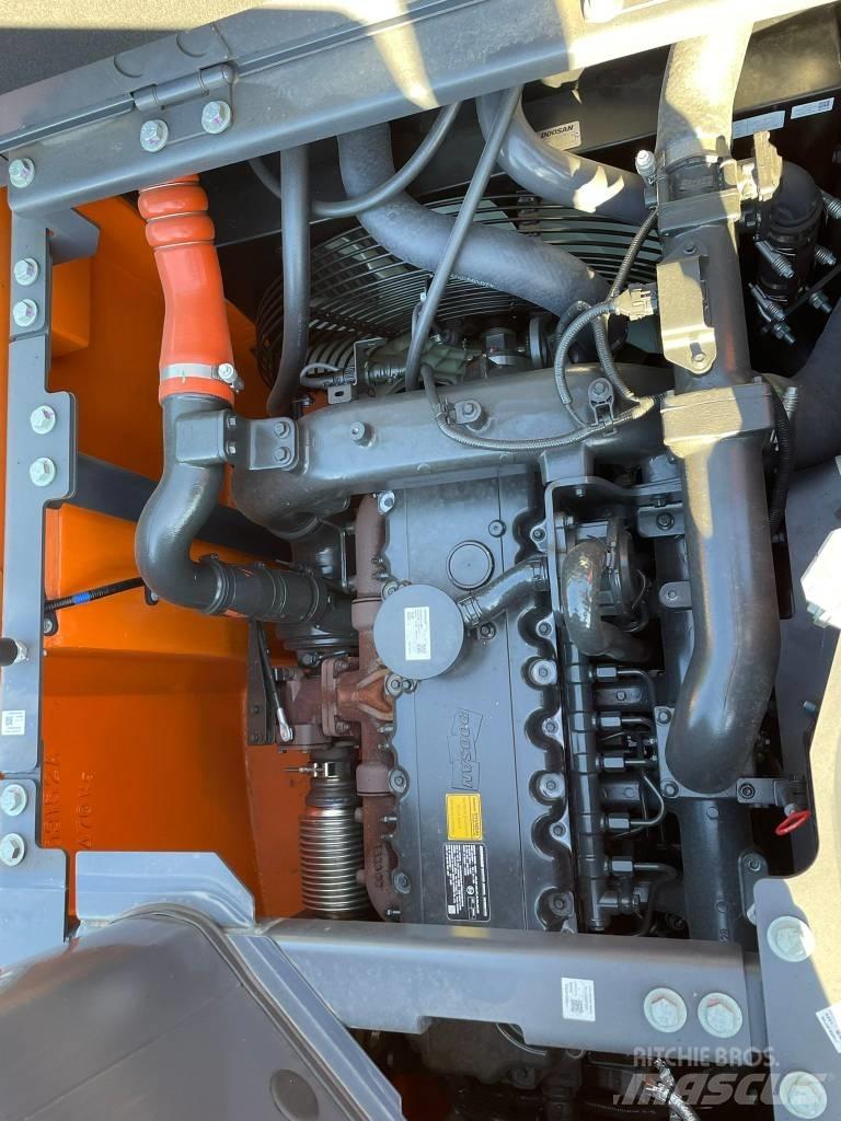 Doosan DX 235 LCR 履带挖掘机