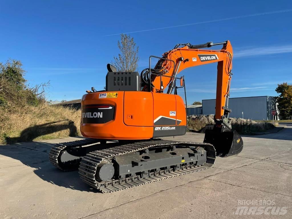 Doosan DX 235 LCR 履带挖掘机