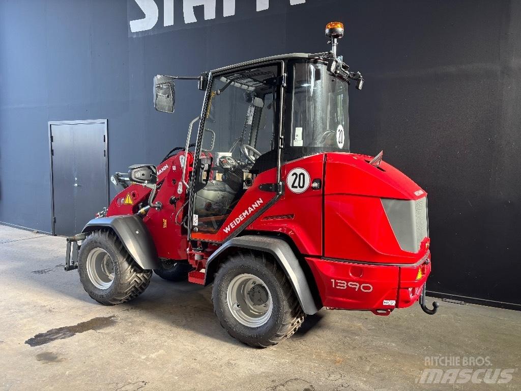 Weidemann 1390 滑移装载机
