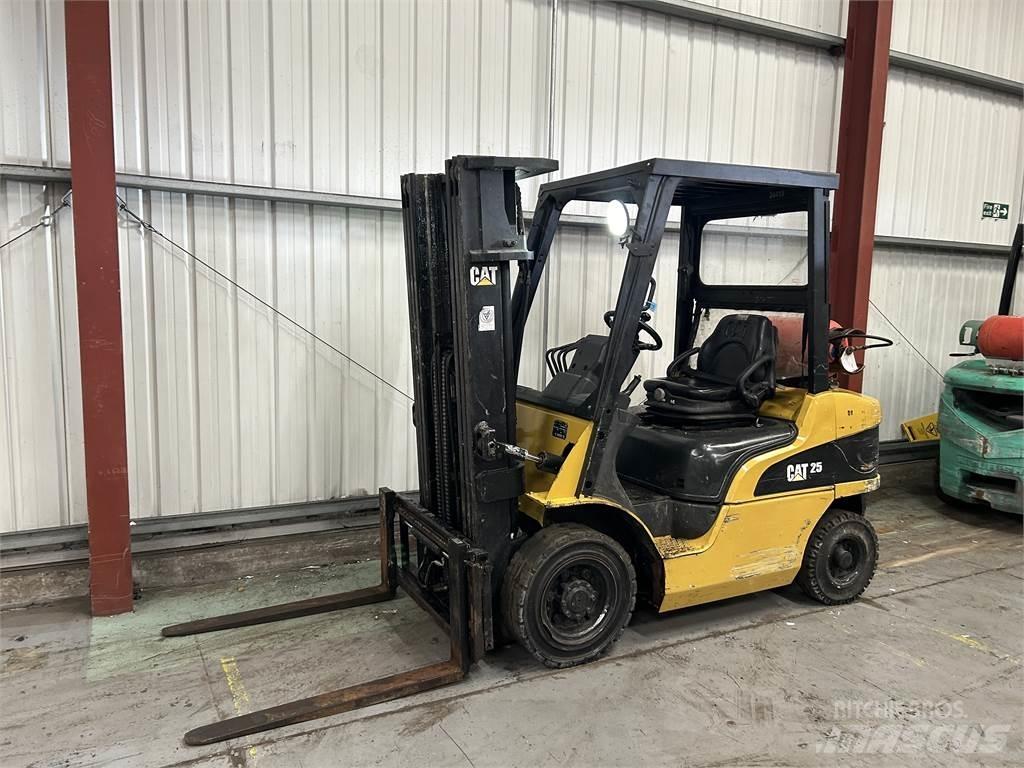 CAT GP25NT 天然气叉车