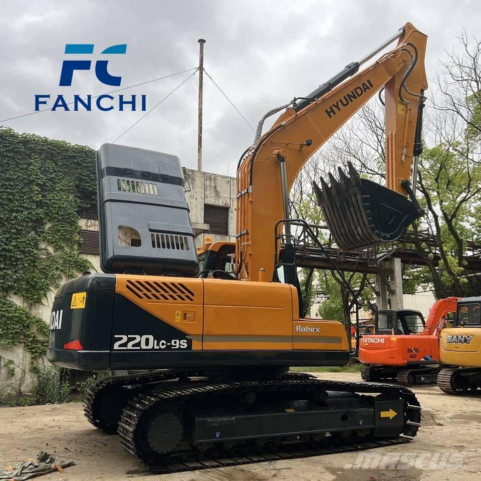 Hyundai 220LC-9S 履带挖掘机