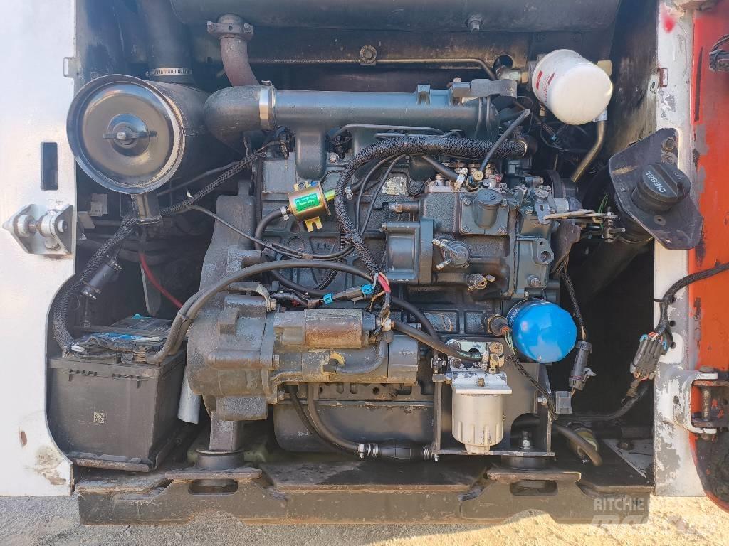 Bobcat S 130 滑移装载机
