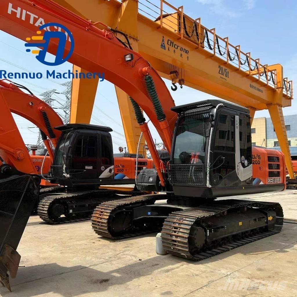Hitachi ZX 200 履带挖掘机