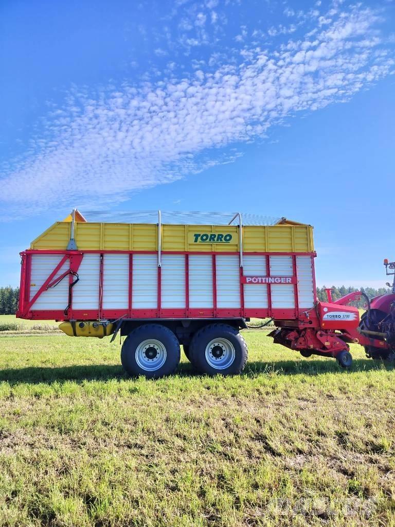 Pöttinger Torro 5700 自动装载拖车