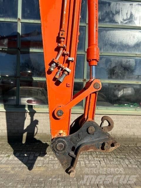 Hitachi ZX 160 W 轮式挖掘机