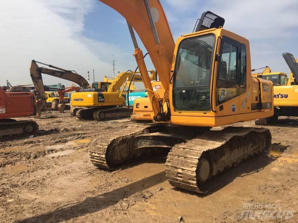 Hyundai 215LC-7 履带挖掘机