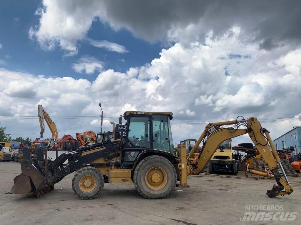 CAT 442 D 反铲装载机