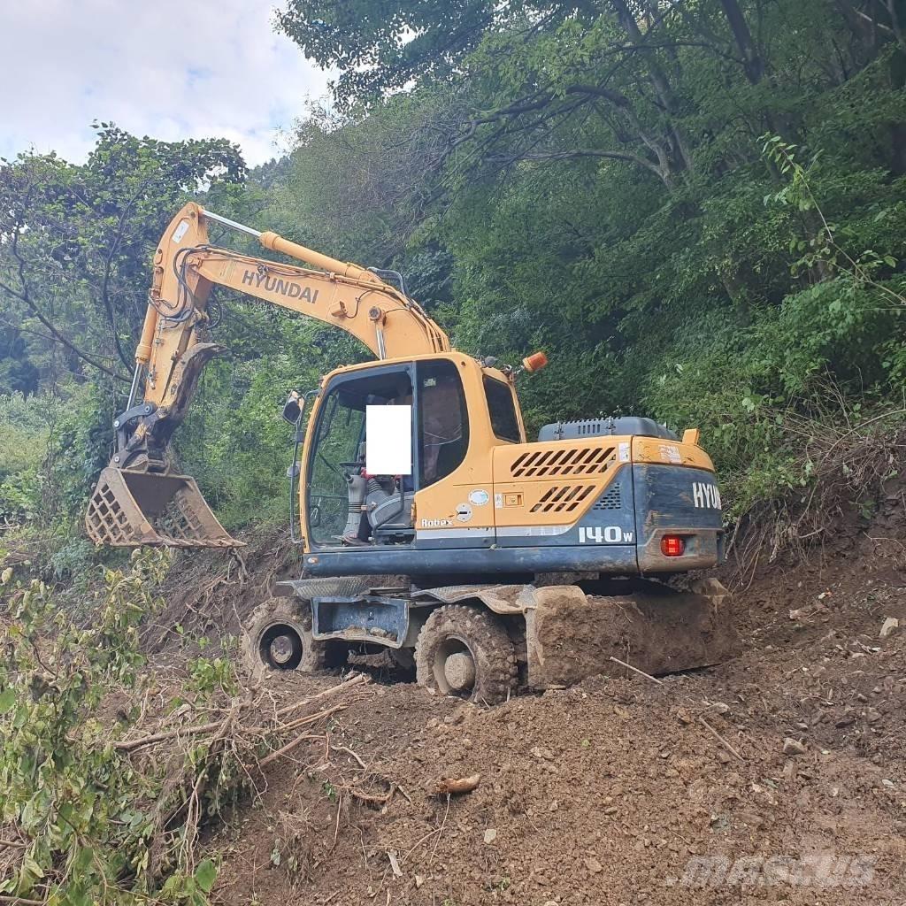 Hyundai Robex 140 W 轮式挖掘机