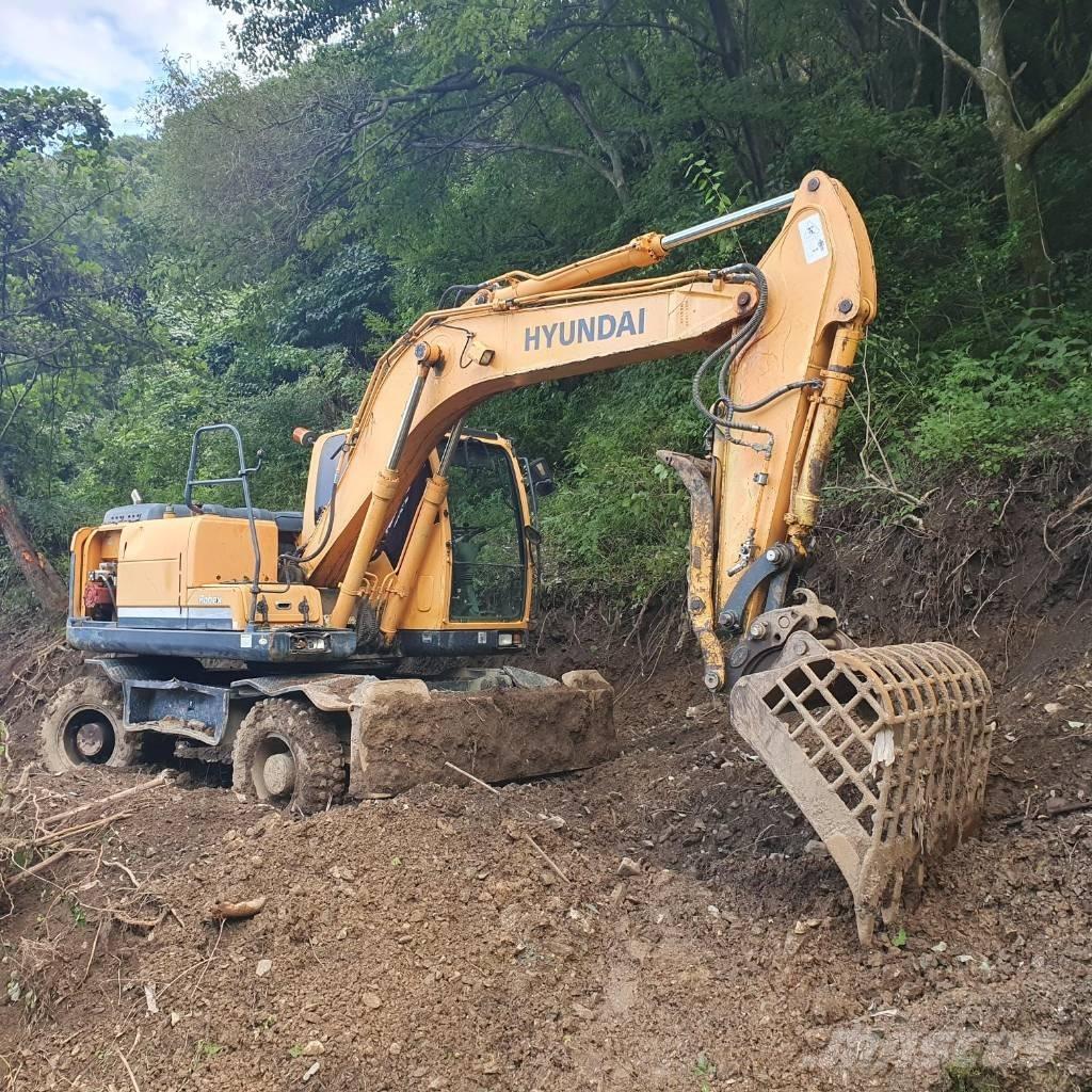 Hyundai Robex 140 W 轮式挖掘机