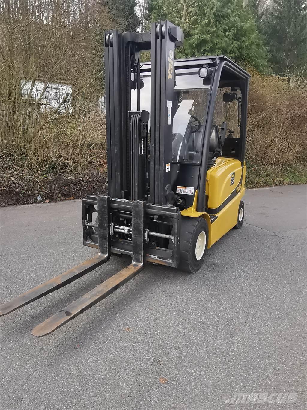 Yale ERP30VL 电动叉车
