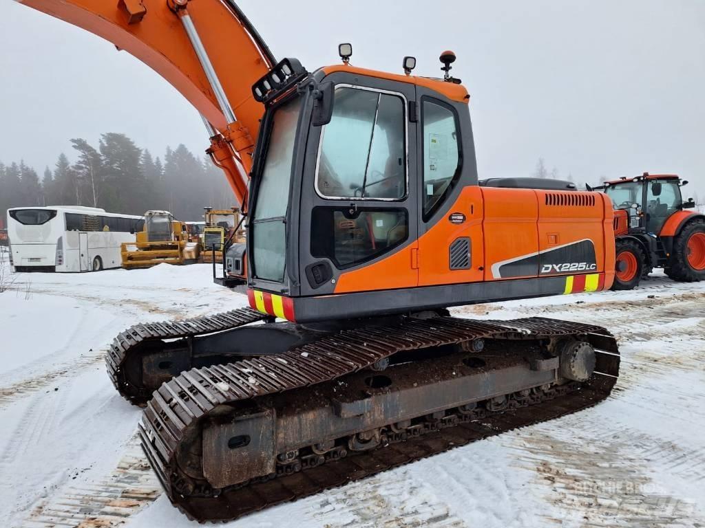 Doosan DX 225 LC 履带挖掘机