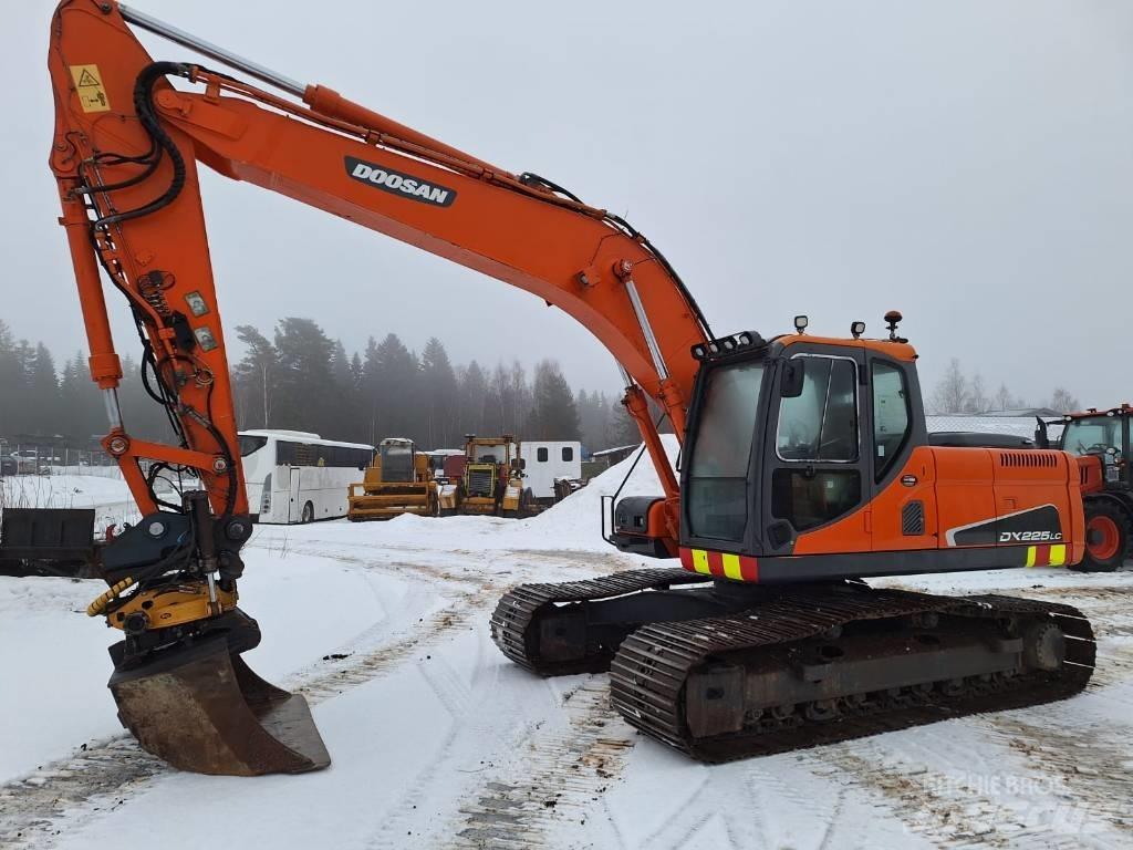 Doosan DX 225 LC 履带挖掘机