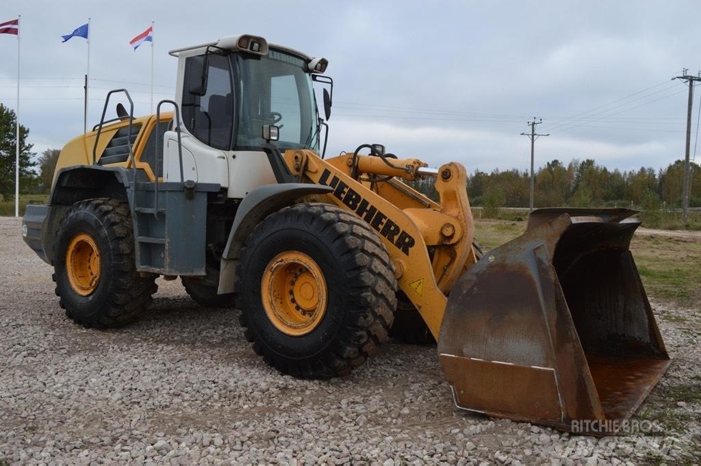 Liebherr 556 2plus2 工具车