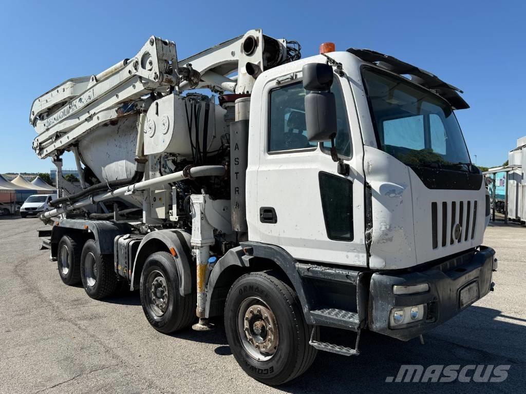 Astra Betonpompa 混凝土搅拌车