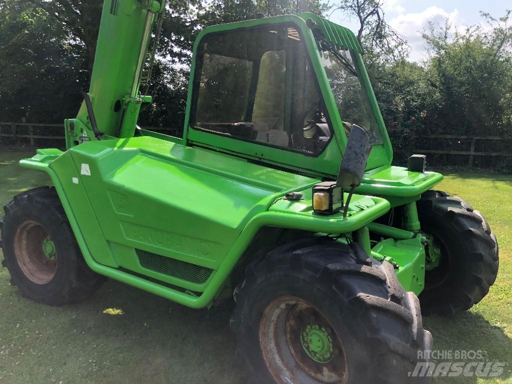 Merlo P25.9 伸缩臂叉装车|叉装车