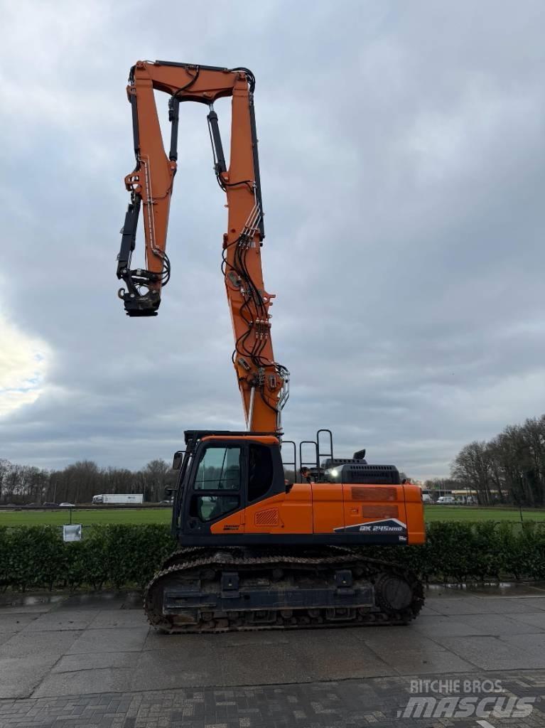 Doosan DX 245-DM-7 组装挖掘机