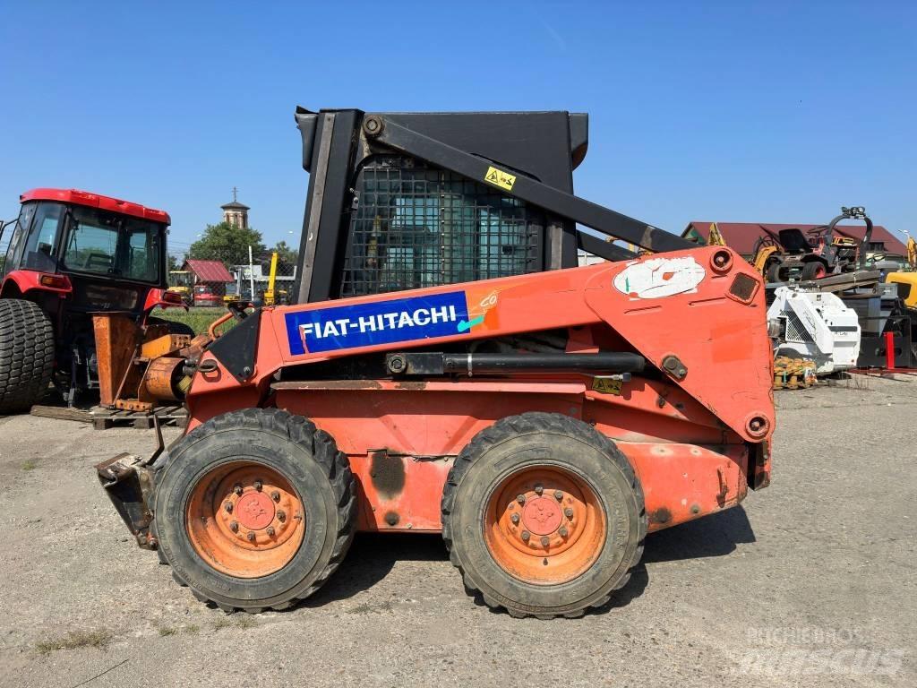 Fiat-Hitachi SL55B 滑移装载机