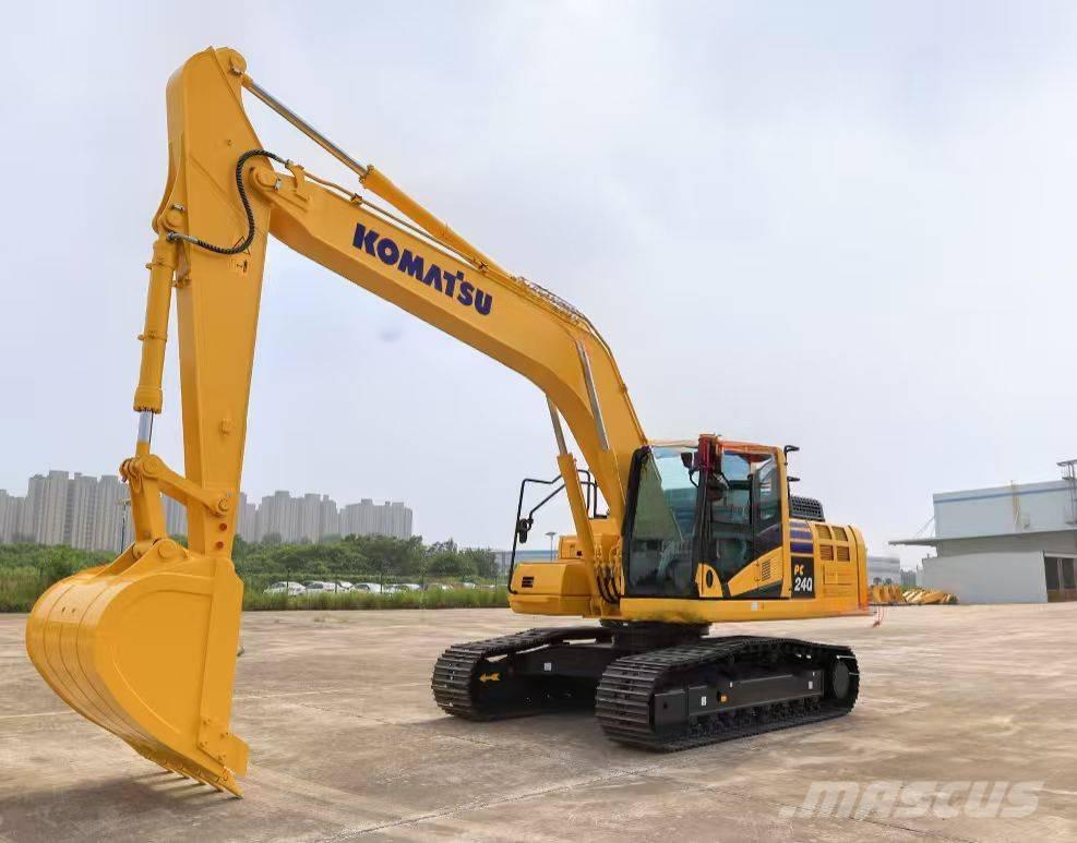 Komatsu PC 240 履带挖掘机