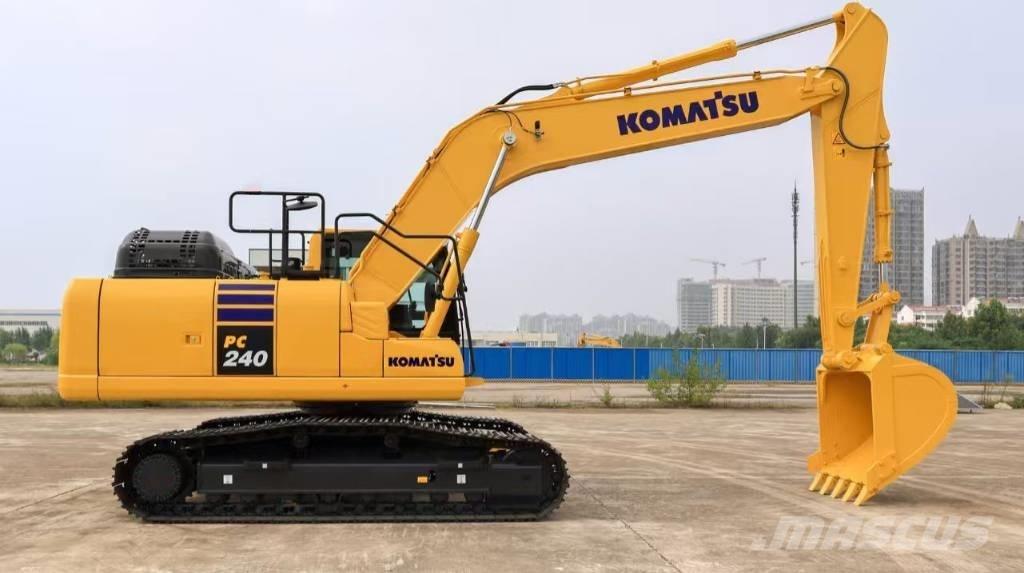 Komatsu PC 240 履带挖掘机