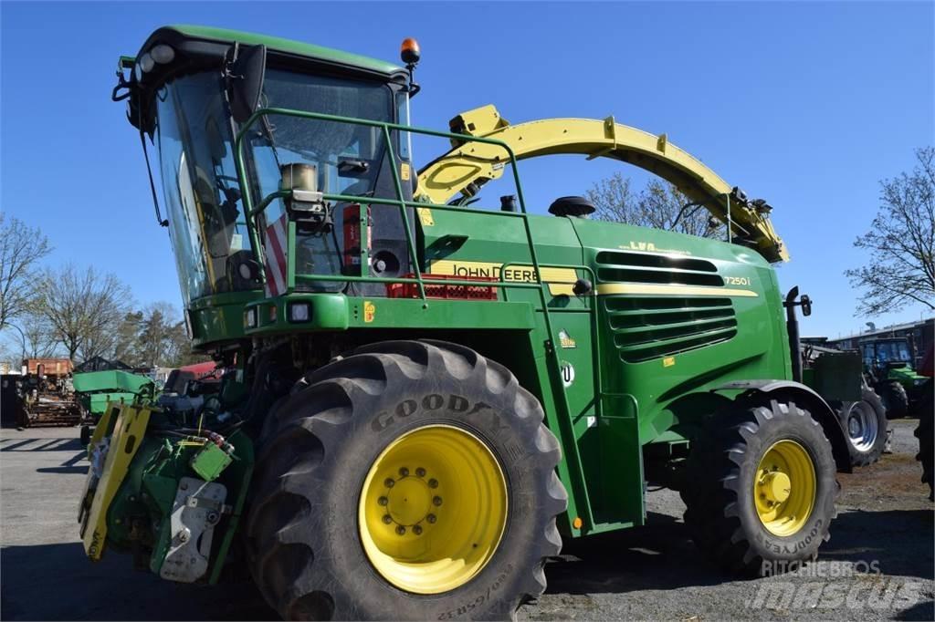 John Deere 7250 i 自走式青贮饲料收割机