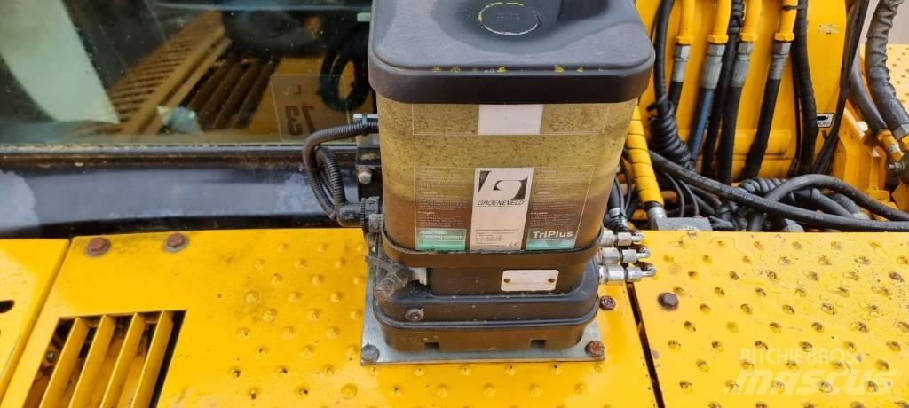 JCB JS 175 W 轮式挖掘机