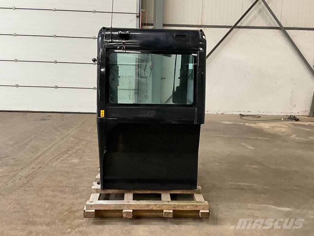 Kubota KX 080-4 A 2 驾驶室与内部