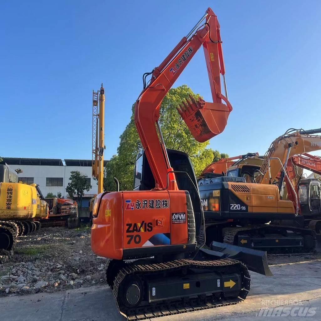 Hitachi ZX70 履带挖掘机