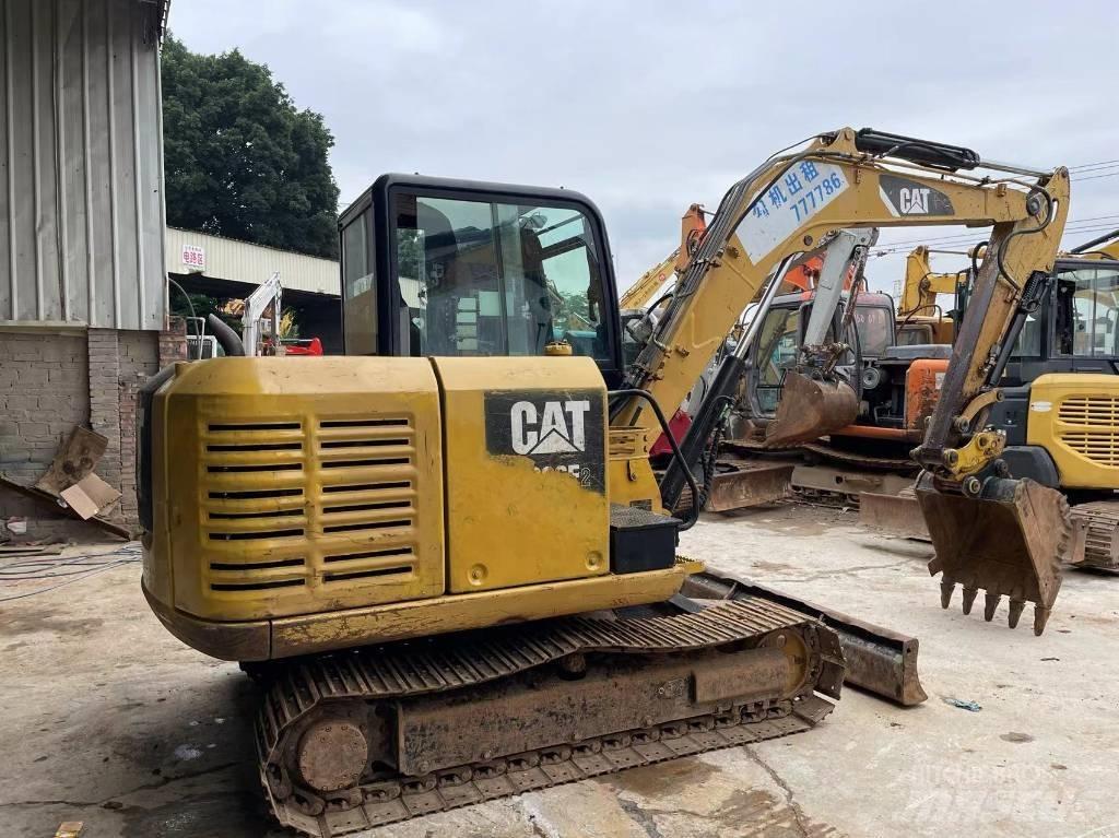 CAT 306E2 小型挖掘机