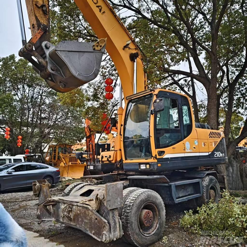 Hyundai 210w-9 轮式挖掘机
