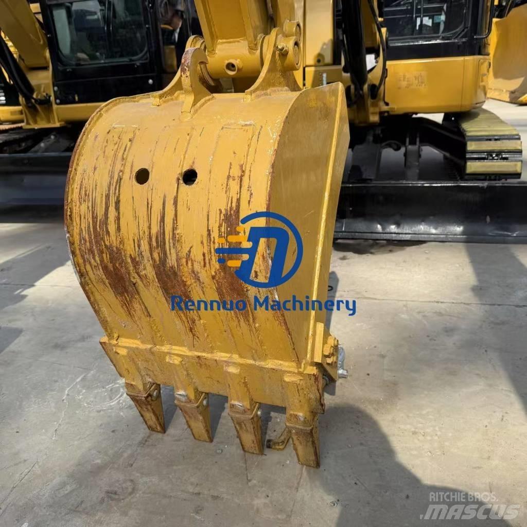 CAT 303.5 E 小型挖掘机