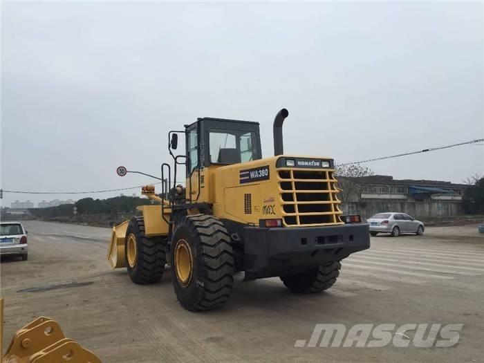 Komatsu WA 380-3 轮式装载机