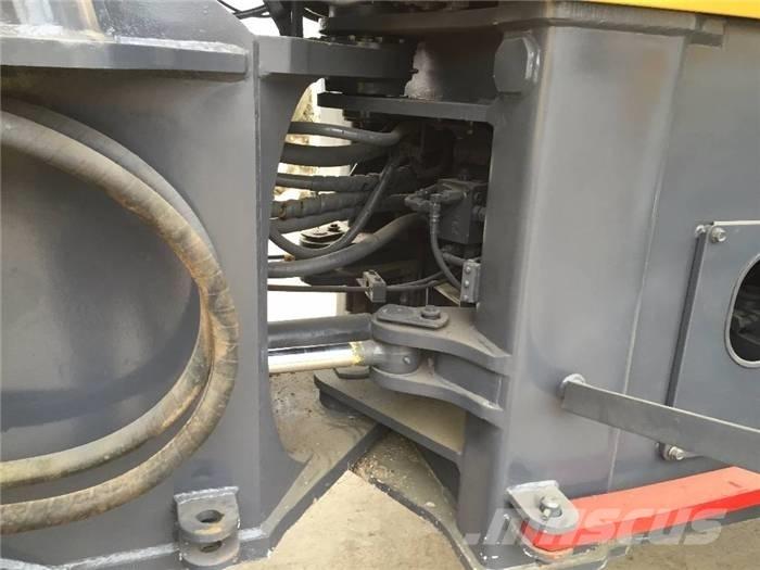 Komatsu WA 380-3 轮式装载机