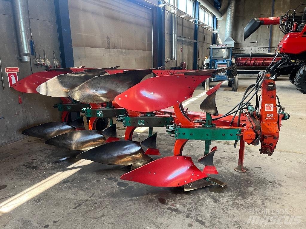 Kverneland F 160 双向犁