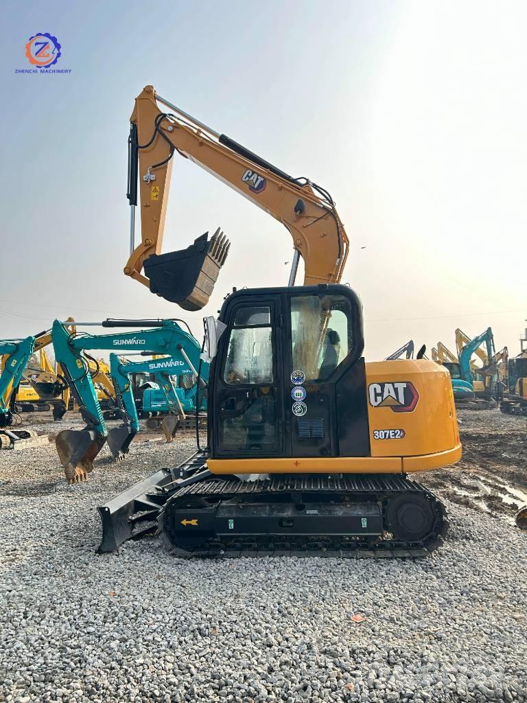 CAT 307 E2 中型挖掘机
