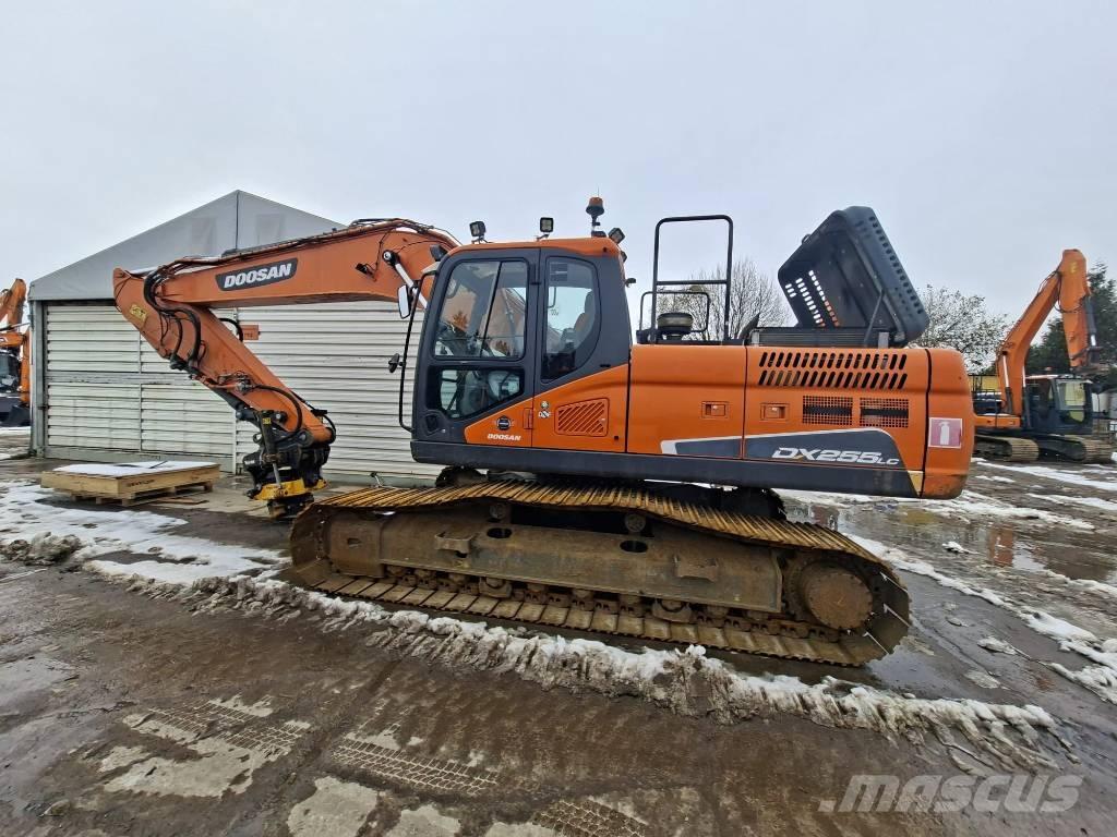 Doosan DX 255 LC-5 履带挖掘机
