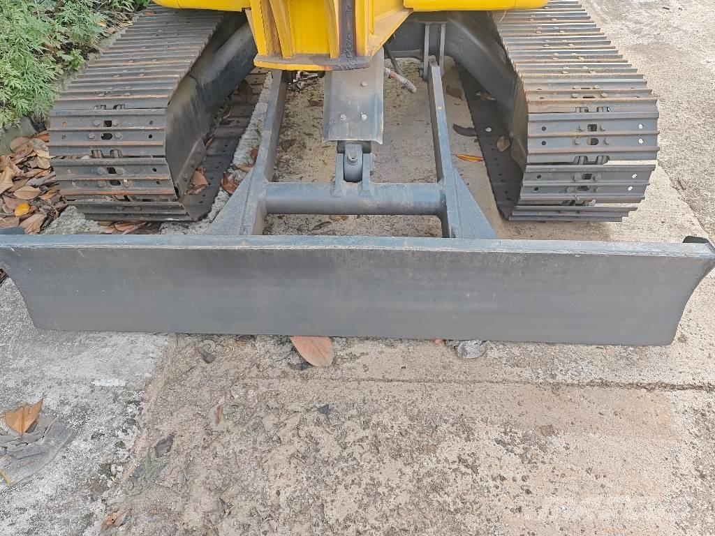 Komatsu PC 55 MR 小型挖掘机
