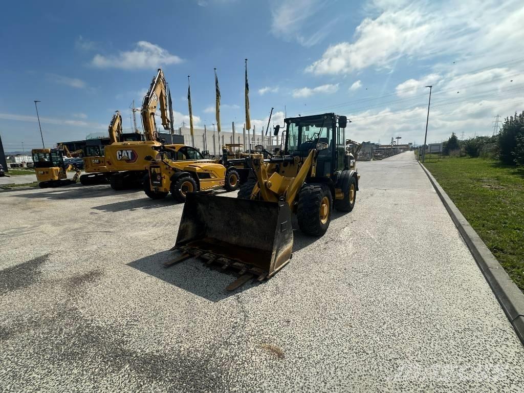 CAT 906 M 轮式装载机