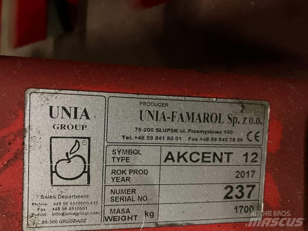 Unia Akcent 12 M 钉齿耙