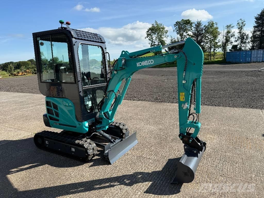 Kobelco SK 17 SR-3 小型挖掘机