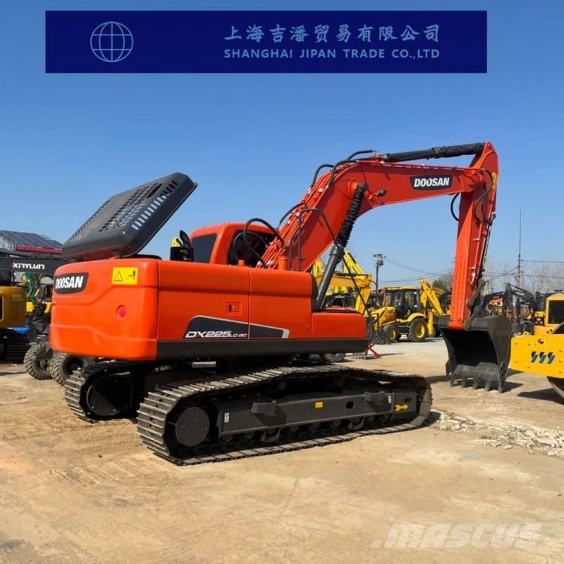 Doosan DX 225 履带挖掘机