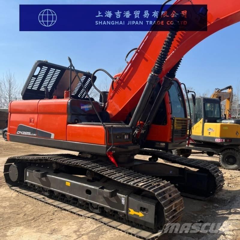 Doosan DX 225 履带挖掘机