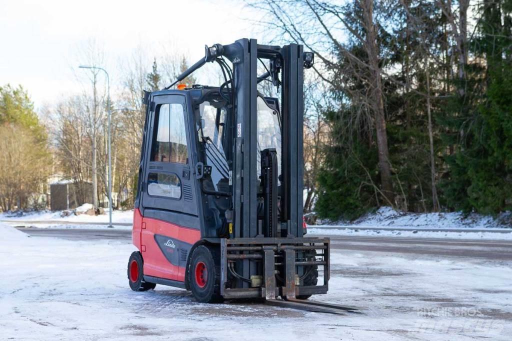 Linde E 25 电动叉车