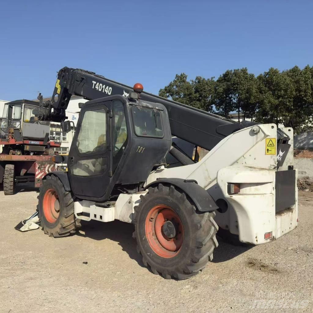 Bobcat T 40.140 伸缩臂叉装车|叉装车