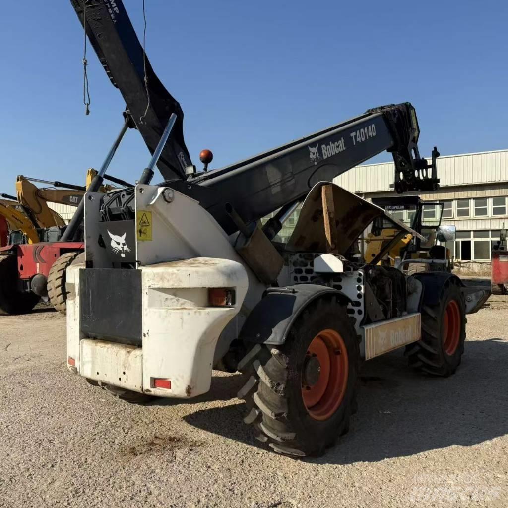 Bobcat T 40.140 伸缩臂叉装车|叉装车